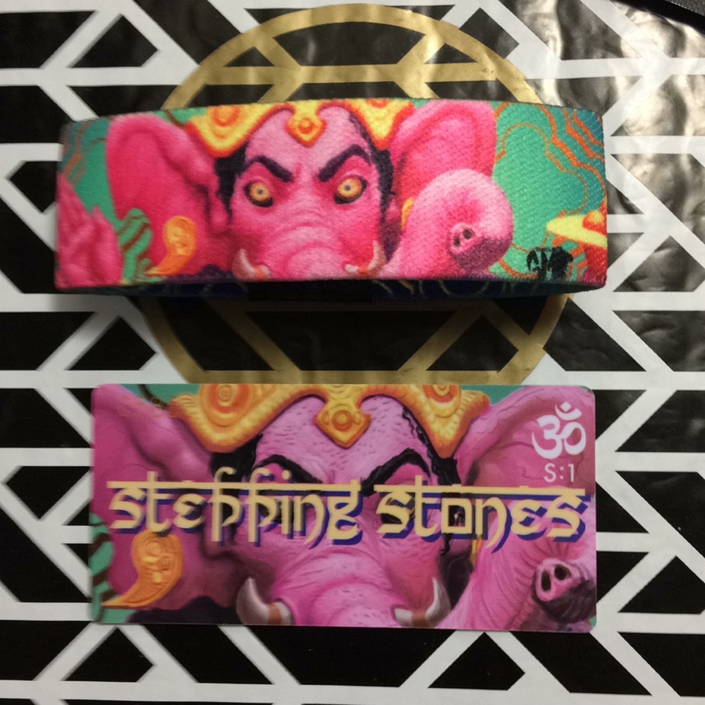 Zox Strap “Stepping Stones” S:1 #0585.